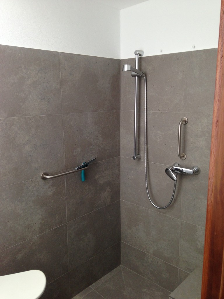 Behindertengerechtes Bad | Men At Work Lanzarote